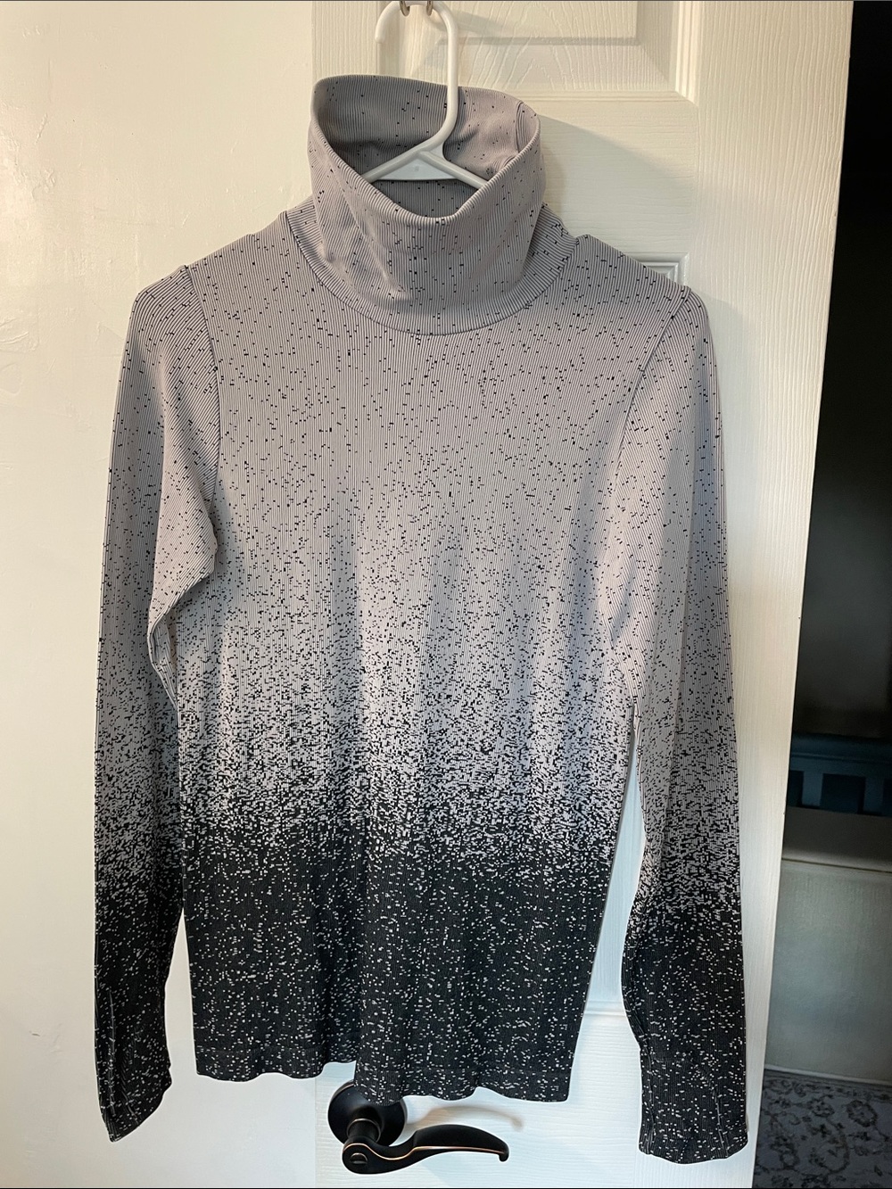 Athleta Flurry Blizzard Gradient Long-Sleeve Turtleneck Size M
